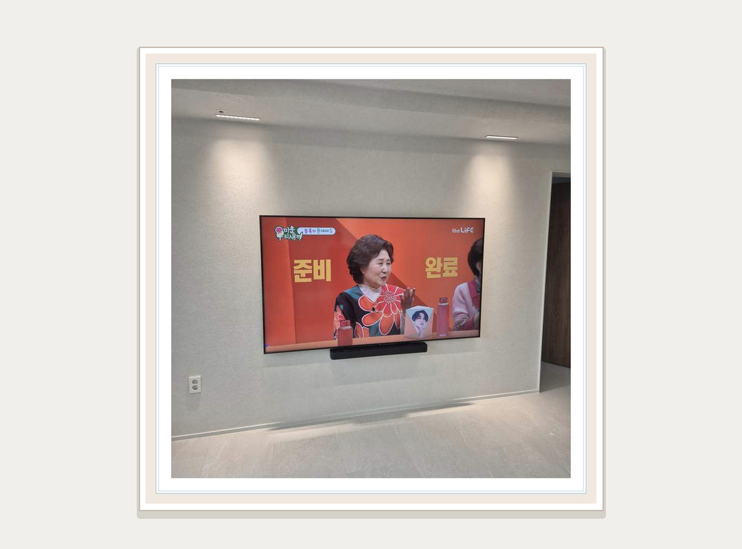 벽걸이TV 일반 설치 참고 사진 2 · 아트월 설치 위치 검토